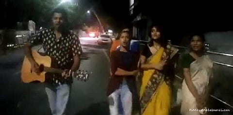 என் ஓட்டு உங்களுக்கு இல்லை: வைரலாகும் சசிகலாவுக்கு எதிர்ப்பு தெரிவிக்கும் பாடல்