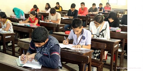 பொறியியல் படிப்பிற்கும் நீட் நுழைவுத் தேர்வு