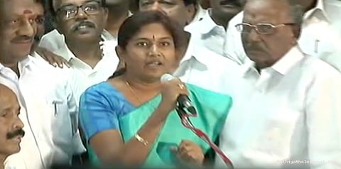 முதலமைச்சர் பன்னீர்செல்வத்திற்கு எம்.பி சத்தியபாமா ஆதரவு