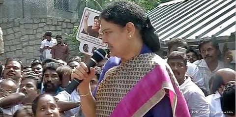 ஜெயலலிதாவுக்கு அரசியல் ஆர்வத்தை ஊட்டினேன்: சசிகலா பேச்சு