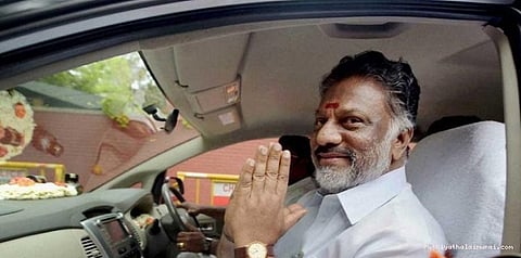 நீதிப்பயணம் செல்லும் பன்னீர்செல்வம்