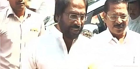 எதிர்கட்சிகள் இல்லாமல் வாக்கெடுப்பு நடந்தது முரண்பாடானது: திருச்சி சிவா