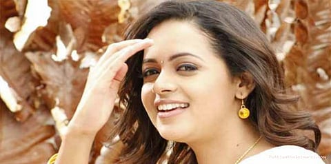 நடிகை பாவனாவிற்கு பாலியல் தொல்லை: 3 பேர் கைது