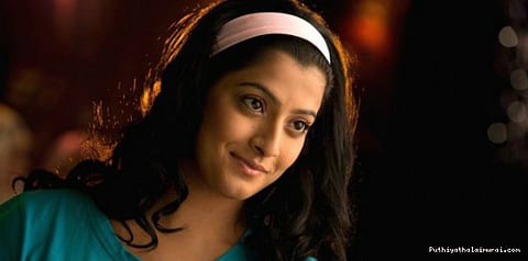 பெண்களுக்கு சொல்லித்தராதீர்கள்.. ஆண்களுக்கு சொல்லிக் கொடுங்கள்: வரலட்சுமி