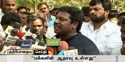 தொகுதிக்குச் செல்லப் போகிறார் கருணாஸ்