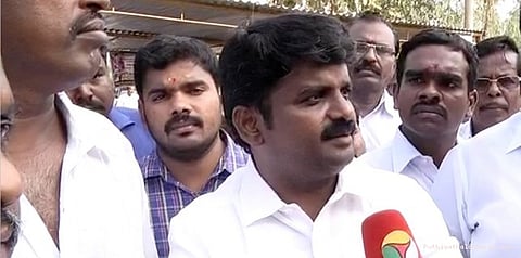 ஹைட்ரோ கார்பன் எதிர்ப்பு போராட்டக்காரர்களை சந்தித்தார் அமைச்சர் விஜயபாஸ்கர்