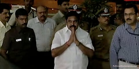 டெல்லி சென்றார் முதலமைச்சர் பழனிசாமி