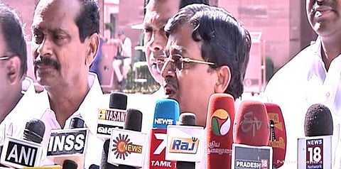 செங்கோட்டையன் பொய் சொல்லுகிறார்: மைத்ரேயன் குற்றச்சாட்டு