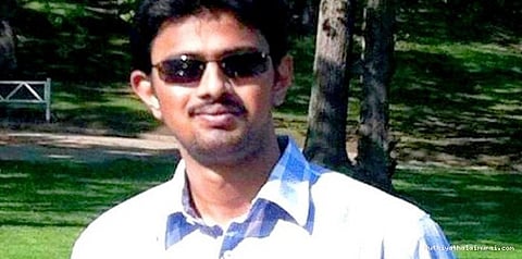 பொதுஇடங்களில் தாய்மொழியில் பேசிக்கொள்ள வேண்டாம் என வேண்டுகோள்