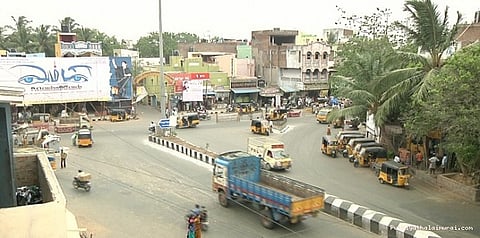 ஆர்கே நகரில் ஏப்.12 பொதுவிடுமுறை