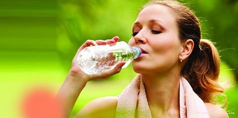 கோடையில் இருந்து காத்துக்கொள்ள சில ஸ்மார்ட் டிப்ஸ்