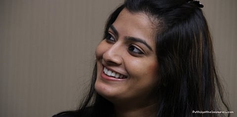 மலையாள ’அப்பா’வில் வரலட்சுமி