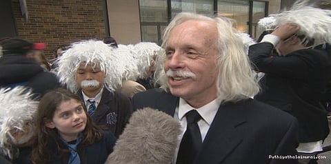 உலக சாதனை: ஒரே இடத்தில் கூடிய 404 ஆல்பர்ட் ஐன்ஸ்டீன்கள்