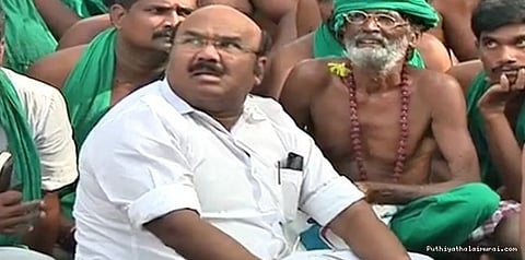 அமைச்சர் ஜெயக்குமாருடன் விவசாயிகள் வாக்குவாதம்