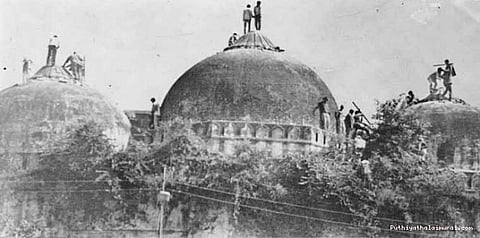 பாபர் மசூதி வழக்கில் தினமும் விசாரணை: 2 ஆண்டுக்குள் முடிக்க உச்சநீதிமன்றம் உத்தரவு