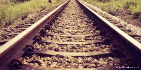 தற்கொலைக்கு முயன்றவரை தடுத்தது போலீஸ்