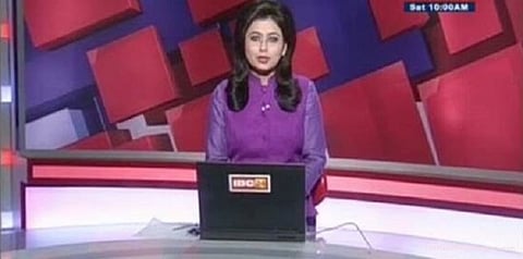 தன் கணவர் உயிரிழந்த செய்தியை வாசித்த செய்தி தொகுப்பாளர்