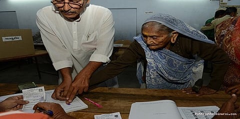 வாக்குப்பதிவில் பழைய ஸ்டைல்: எதிர்க்கட்சிகள் கோரிக்கை