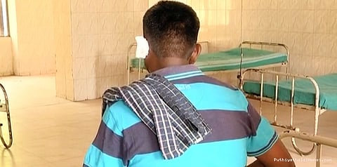 தண்ணீர் பிடிப்பதில் ஏற்பட்ட சண்டையால் காதை கடித்து துப்பிய நபர்