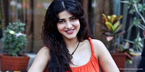 வாவ்... 5 மில்லியன் கிளப்பில் ஸ்ருதி!