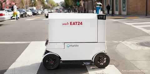 டோர் டெலிவரிக்கும் வந்தாச்சு ரோபோ