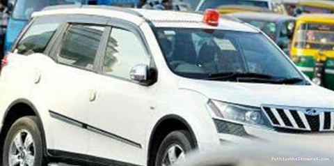 சிவப்பு விளக்கு பயன்படுத்த விஐபிக்களுக்கு தடை