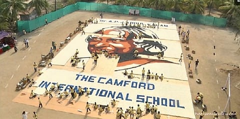 காகித கோப்பைகளில் கலாம் முகம்: கின்னஸ் முயற்சி