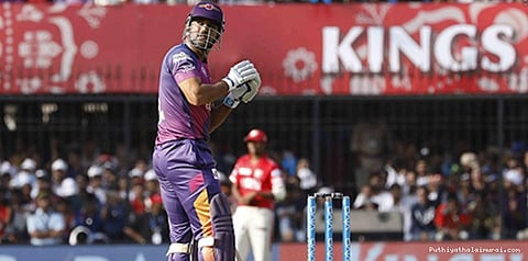 புனே- மும்பை மோதல்: தொடருமா தோனியின் அதிரடி?