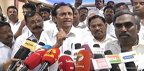 இணைய விரும்பவில்லை... செம்மலை சொல்லும் புதுச்சிக்கல்