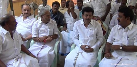 சசிகலா குடும்ப நிகழ்ச்சியில் 3 அமைச்சர்கள்: அதிருப்தியில் ஓபிஎஸ் அணி