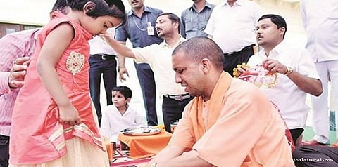 மாணவர்கள் ஆசிரியர்களுக்கு அட்டெண்டென்ஸ் எடுப்பார்கள்: யோகி அதிரடி