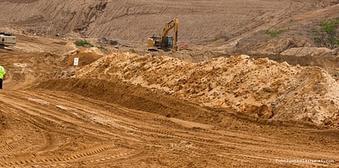 மணல் அள்ளுவது முற்றிலும் நிறுத்தப்படும்: முதலமைச்சர்