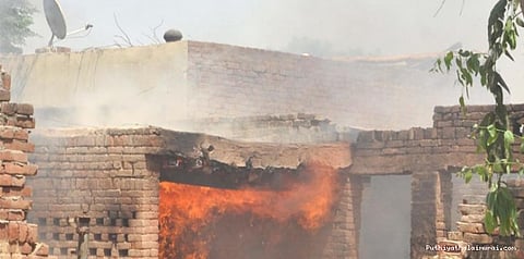 உ.பியில் கலவரம்: இரு பிரிவினர் திடீர் மோதல்