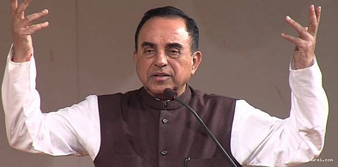 சிபிஐ நடவடிக்கைக்கு முன்பாக கெஜ்ரிவால் ராஜினாமா செய்யமாட்டார் - சுப்ரமணியன் சுவாமி