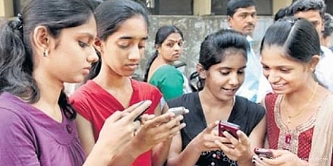 நாளை பிளஸ் டூ ரிசல்ட்: எஸ்.எம்.எஸ்சில் மார்க்!