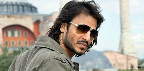 சி.ஆர்.பி.எப் வீரர்களுக்கு 25 வீடுகளைப் பரிசளிக்கும் விவேக் ஓபராய்