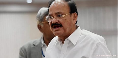 திமுகவின் தரம் தாழ்ந்த அரசியல்: வெங்கய்ய நாயுடு சாடல்