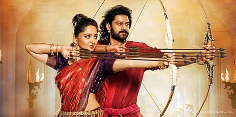 பாகிஸ்தானிலும் பறக்குது பாகுபலி கொடி!