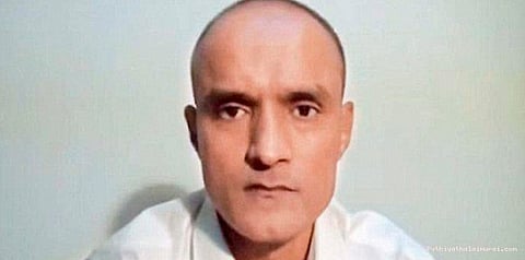 குல்பூஷண் ஜாதவின் மரண தண்டனைக்கு தடை