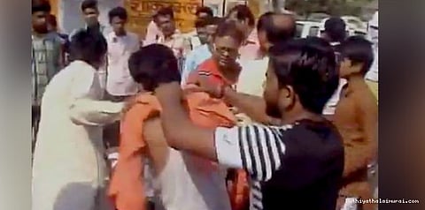 முகநூல் தோழிகளை சந்திக்க வந்த இளைஞர்கள் மீது கொலைவெறித் தாக்குதல்