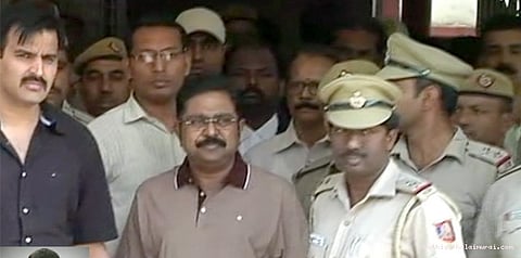 ஒரு மாதமாக சிறையில் இருக்கும் தினகரன்: ஜாமின் ஒத்திவைப்பு