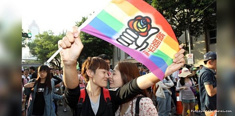 ஓரினச்சேர்க்கை திருமணத்திற்கு ஆசியாவில் முதல் முறையாக தைவான் ஒப்புதல்