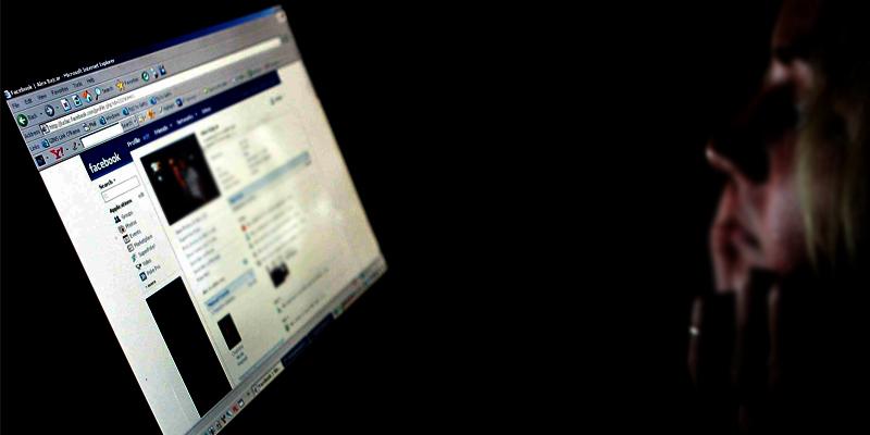 ஃபேஸ்புக்கை அதிகம் பயன்படுத்துவது யார்?