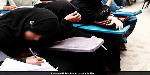 அடப்பாவிகளா: மாடியில் இருந்து மாணவியை வீசிய ஆசிரியர்கள்