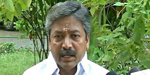 அதிமுக அரசு அடங்கிப்போக அவசியமில்லை: அமைச்சர் சி.வி.சண்முகம்