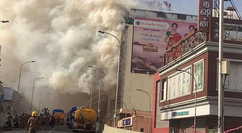 10 மணி நேரத்துக்கு மேலாக பற்றியெரியும் தீ