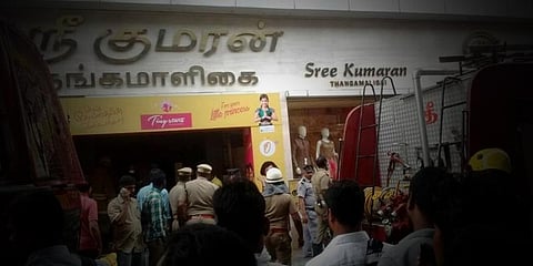 தீப்பிடித்த சென்னை சில்க்ஸ்... சேதம் ரூ.300 கோடியைத் தாண்டும்?