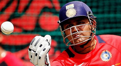 இந்திய அணியின் பயிற்சியாளர் ரேஸில் சேவாக்