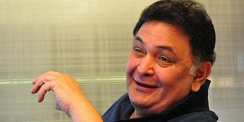 மரத்தை எப்படி வெட்டலாம்? பிரபல நடிகர் மீது வழக்கு!