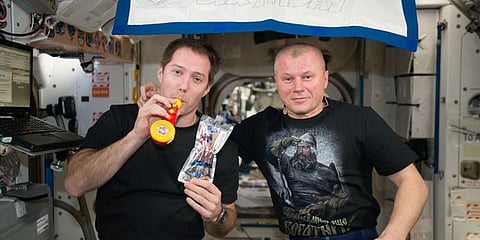 விண்வெளியில் 196 நாள்: ஆய்வாளர்கள் ரிட்டர்ன்!